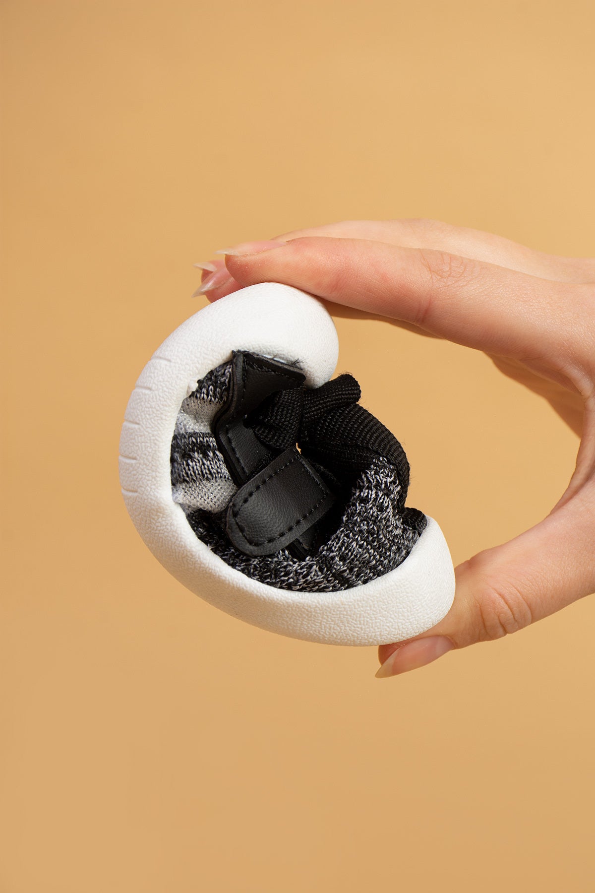 Wisil Unisex Çocuk&Bebek Cırt Cırtlı, Şık, Esnek, Yumuşak Ortopedik Taban Siyah İlk Adım Ayakkabısı