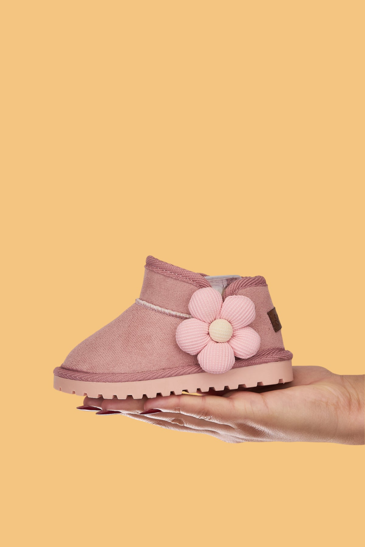 Minto Kız Çocuk ve Bebek Pembe Bot - Süet Ortopedik Kaymaz Taban Kışlık Kar Botu Kürklü Çiçek Figür
