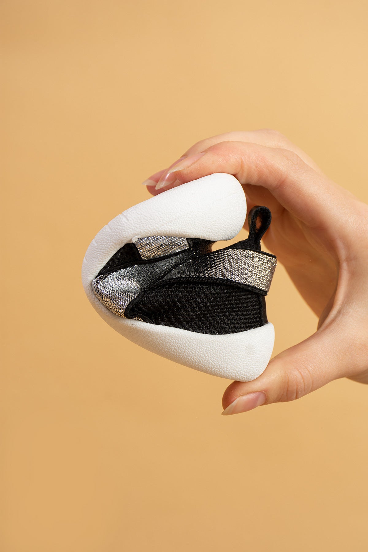 Bitaale Kız Çocuk&bebek Bağcıksız, Yumuşak, Ortopedik Kaymaz Taban Gümüş Ilk Adım Ayakkabı Sneaker