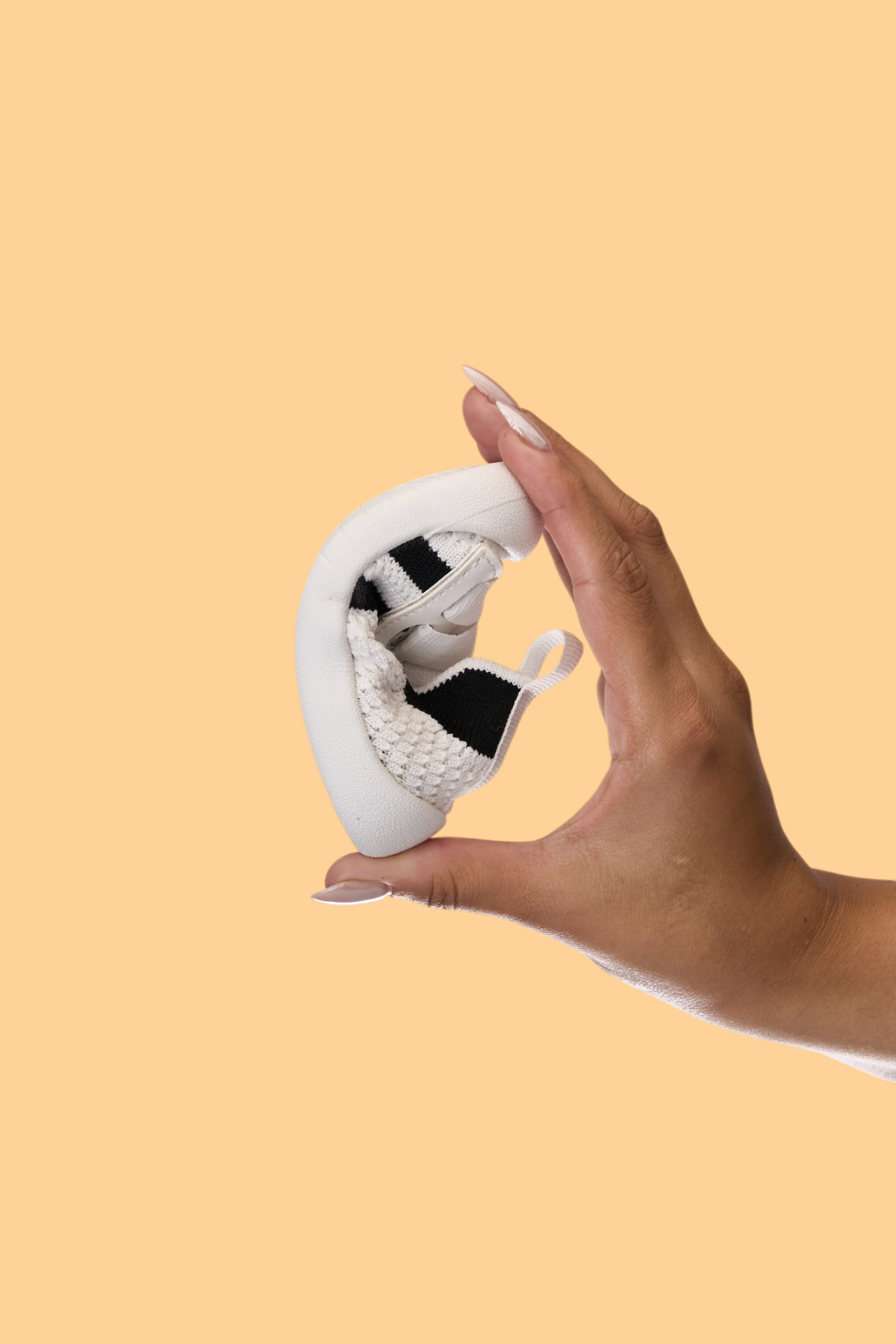 Wisil Beyaz Siyah Ortopedik Taban Spor Ayakkabı